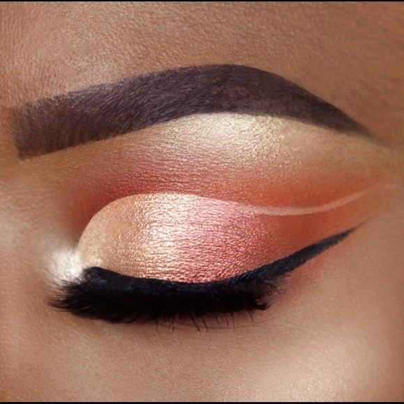 Too Faced Tutti Frutti Razzle Dazzle Berry Eyeshadow Palette - berry shades - Picture 6 of 6